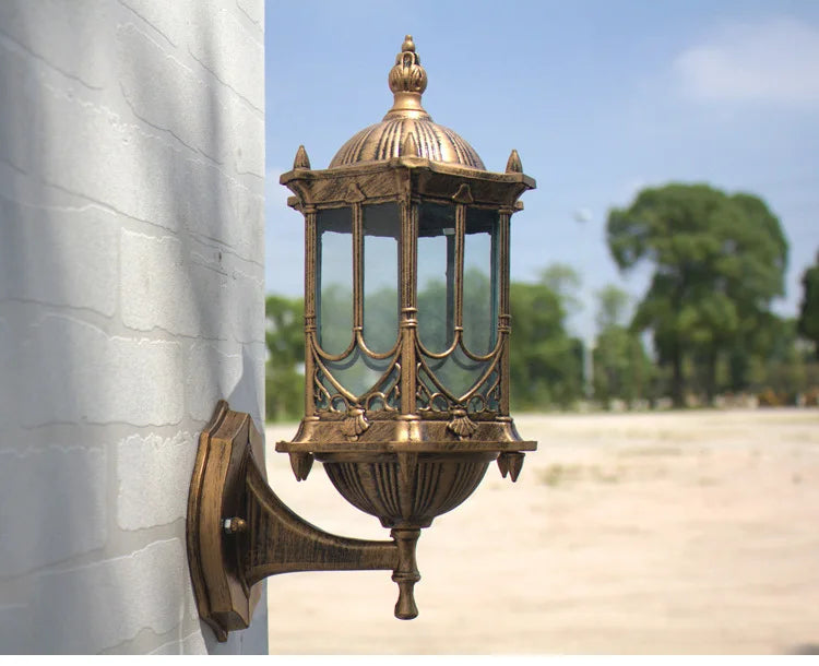 Luminária De Parede Externa, Luminária Para Varanda, Luminária De Parede Impermeável, Luminária Resistente à Ferrugem, Luminária Para Área Externa, Luminária Retrô Parede, Luminária Vintage Externa, Luminária Para Jardim, Iluminação De Parede Externa, Luminária De Parede Clássica, Luminária Decorativa Externa, Luminária De Alumínio, Luminária Para Pátio, Luminária De Parede Para Corredor, Iluminação Externa Residencial, Luminária Estilo Retrô, Luminária Parede Preta, Luminária De Parede Bratta, Lojas Bratta
