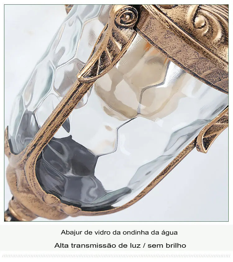 Luminária de Parede Resistente à Água, Luminária para Jardim, Luminária para Varanda, Luminária para Quintal, Luminária Clássica de Parede, Iluminação para Área Externa, Luminária Estilo Retrô Externa, Luminária Decorativa para Jardim, Luminária Externa com Estilo, Luminária de Parede para Ambientes Externos, Luminária Bratta de Parede, Luminária Luxuosa para Varanda, Iluminação Sofisticada para Quintal, Luminária Vintage Externa, Luminária para Decoração Clássica ao Ar Livre, Arandela— Lojas Bratta