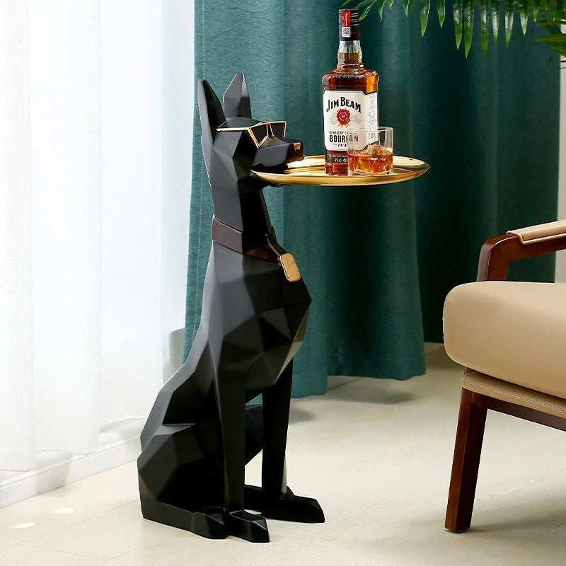 Estátua Doberman, Escultura Doberman, Estátua Decorativa de Cão, Estátua de Resina Doberman, Doberman Decorativo, Escultura de Resina, Ornamento de Resina, Decoração Moderna, Decoração Contemporânea, Estátua de Cachorro, Estátua Doberman Multiuso, Doberman Luxo, Estilo Sofisticado, Peça Decorativa de Doberman, Decoração para Sala, Decoração para Escritório, Estátua para Ambientes Modernos, Decoração de Interiores, Estátua de Cão Elegante, Arte Moderna, Estátua para Hall de Entrada, Presente-Lojas Bratta