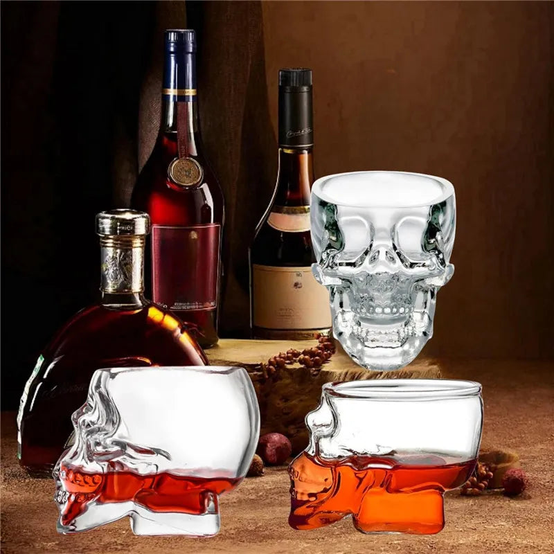 Criativo crânio cabeça decantador garrafa de cristal vodka garrafa de vinho dispensador de vidro de vinho cerveja, Decantador Em Forma De Crânio, Decantador De Cristal, Decantador Criativo, Decantador Moderno, Decantador Para Whisky, Decantador Para Vodka, Decoração Para Bar, Presente Irreverente, Presente Criativo, Presente Para Colecionador, Cristal Decorativo, Vidro Resistente, Vidro Sustentável, Estilo Arrojado, Design Ousado, Decantador Bratta, Arte Em Vidro, Peça Decorativa, Lojas Bratta