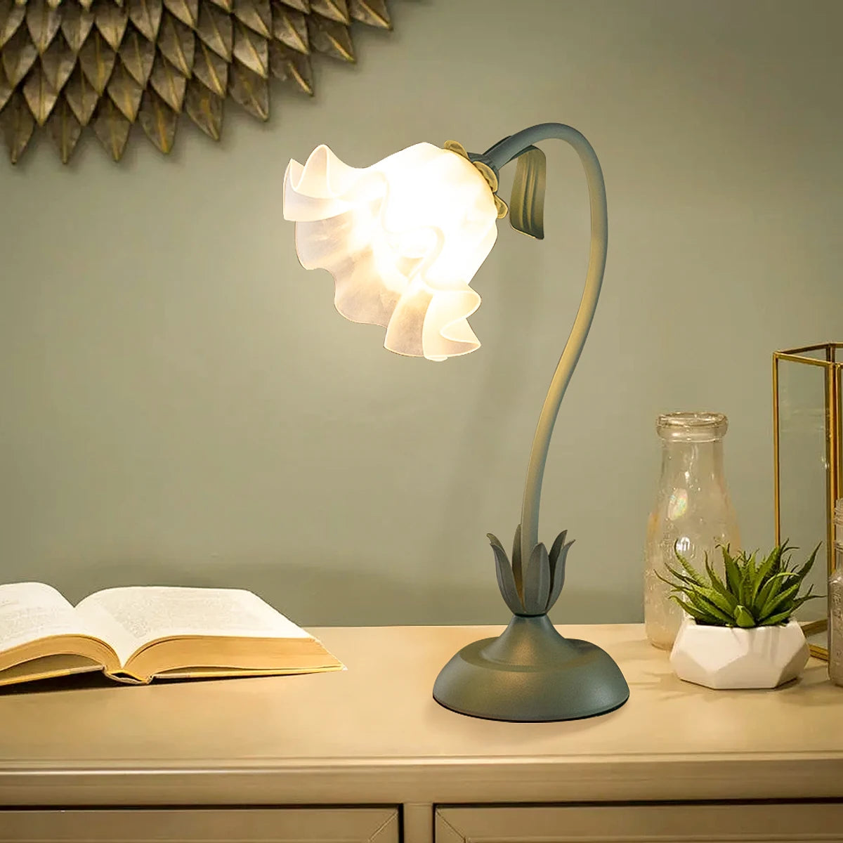Abajur vintage, abajur de flores, Luminária de Mesa, Luminária Flower, Luminária LED com Três Tons, Luminária Flexível 360°, Luminária com Cúpula de Diamante, Luminária Decorativa, Iluminação Romântica, Luminária para Quarto e Sala, Luz Suave para Leitura, Luminária com Proteção Ocular, Luminária Criativa, Luminária com Estilo Moderno, Luminária Compacta e Elegante, Lojas Bratta