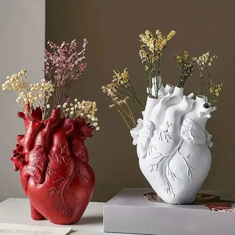 Vaso de resina em forma de coração, disponível em 4 cores (preto, branco, vermelho, dourado), ideal para arranjos florais e decoração de interiores, vaso decorativo para casa, quarto, escritório, estudo, peça moderna e criativa, Vaso Coração Bratta