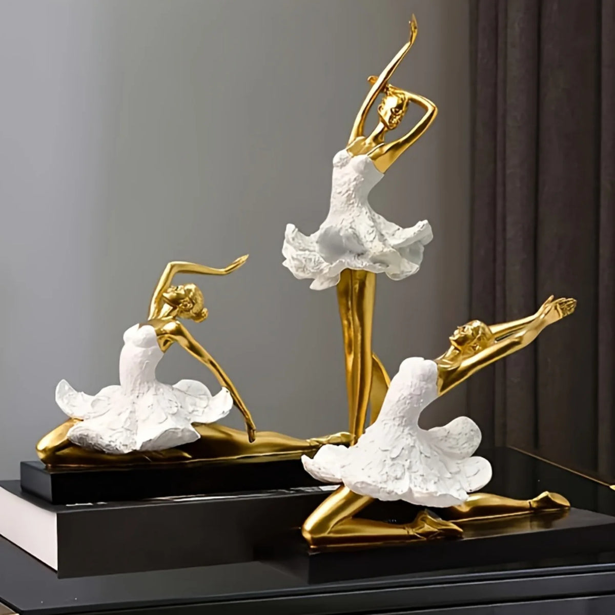 Escultura de resina europeia - Estatueta de dançarina de balé dourada para decoração elegante de sala de estar , Presente para entusiastas da dança, Estátua Dançarina de Balé Dourada, Estatueta Dançarina de Balé Dourada, Escultura Dançarina de Balé Dourada, escultura, Enfeite Bailarina de Balé Dourada, Enfeite Bailarina de Balé, decoração, Dançarina de Balé, Dançarina de Ballet, Boablaze Dançarina Dourada, Boablaze Dançarina de Balé Dourada, balé, Bailarina Decorativa em Resina-Lojas Bratta
