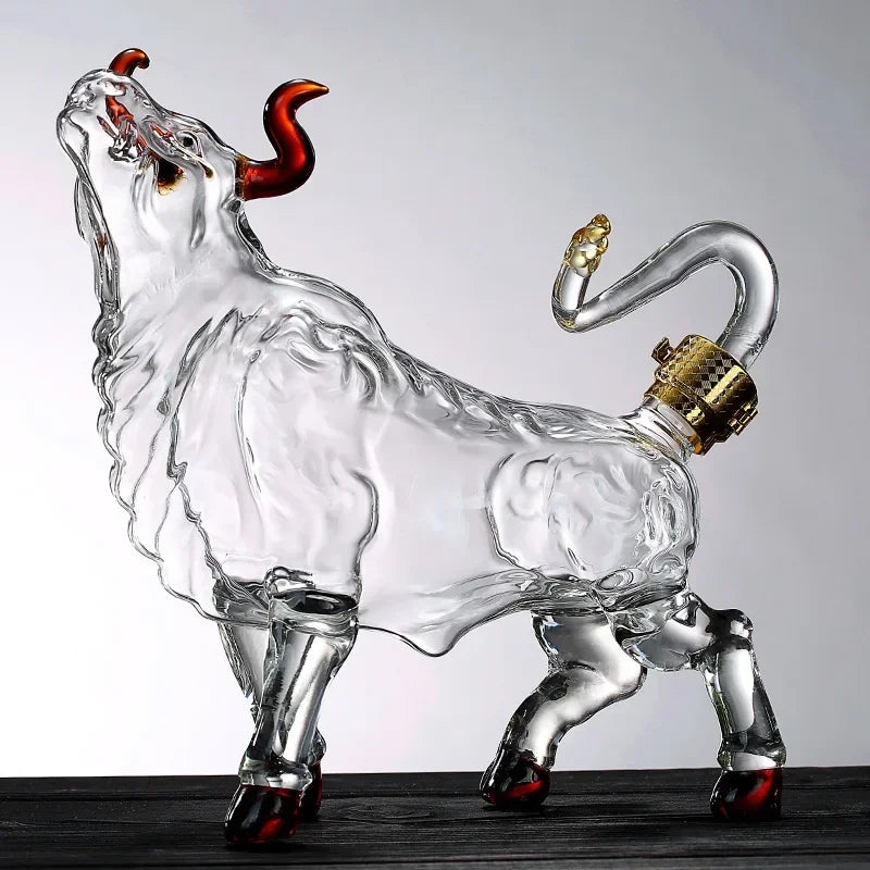 Boi uísque vidro, vaca decanter uísque animal touro, Decantador de Uísque, Decanter em Forma de Touro, Decantador Criativo, Vidro sem Chumbo, Presente para Amantes de Uísque, Decoração para Bar, Decanter Artístico, Decanter para Bebidas, Garrafa Decorativa de Vidro, Presente Masculino, Acessório de Luxo, Decanter 1000ml, Peça com Design Animal, Decanter com Estilo, Bar com Elegância, Brinde Sofisticado, Touro de Vidro, Uísque com Estilo, Decanter Bratta, Lojas Bratta
