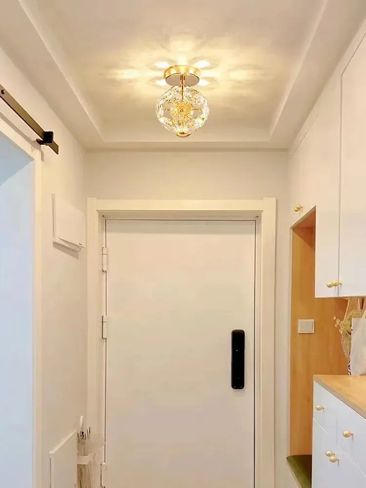 Moderno K9 Cristal Puro Cabeceira Pequena Luz Lustre Luxo Lâmpada de Parede de Cristal Corredor Lâmpada de Teto Bar Decoração Lâmpadas Nobres, luxo, iluminação, cristal, lustre, cabeceira, Luminária de Teto Cristal Moderna, Lustre de Cristal Luxo, Lustre Pendente de Luxo, Luminária Cristal Touch, Lâmpada de Mesa de Cristal, Luminária Cristal Light Luminária De Cristal De Luxo, Luminária De Mesa Em Cristal, Luminária De Cristal Artesanal, Luminária Elegante Com Cristais, Luminária Premium -Lojas Bratta