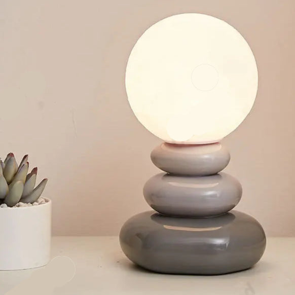 Luminária de Mesa de Pedra Colorida, Luminária de Cabeceira Para Quarto, Luminária Criativa Nórdica em Formato de Pedras Empilhadas Para Sala de Estar, Luminária Moderna com Base em Pedra, Luminária Escandinava Para Ambientes Sofisticados, Luminária Decorativa de Pedra Natural, Luminária Para Sala Contemporânea, Luminária Com Estilo Nórdico Criativo, Luminária De Mesa Para Decoração Elegante, Luz Decorativa em Pedra Esculpida, Abajur de Pedra Nórdico, Iluminação Criativa Para Sala-Lojas Bratta
