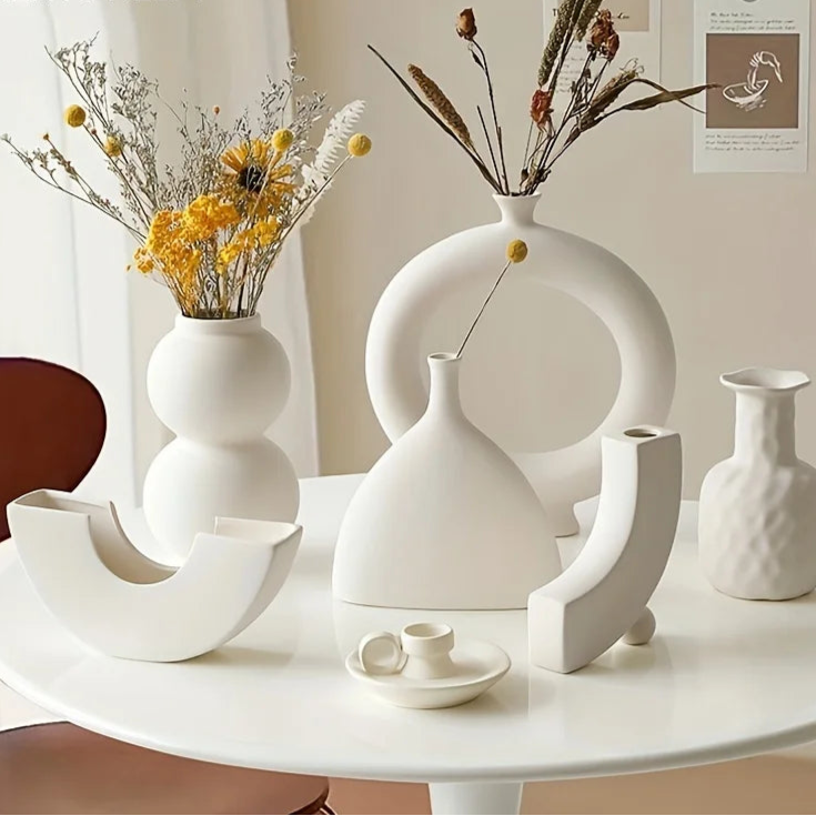 Vaso Circular de Cerâmica Nórdico, Rosquinhas Vazadas, Vaso de Flores, Decoração de Sala de Estar, Acessórios de Decoração de Mesa Modera, presente,Decoração de Escritório, Decoração Moderna, Acessórios para Casa, Vaso de Flores, Vaso de Cerâmica, Modelo de Tema, Vaso Redondo, Vaso Nórdico Circular Oco, Vaso Largo, Vaso de Cerâmica Minimalista Moderno, Vaso de Cerâmica Minimalista, Vaso Curvo, Vaso Circular em Cerâmica, Vaso Arco, Vaso Alto, Jarro de Cerâmica Minimalista Moderno - Lojas Bratta