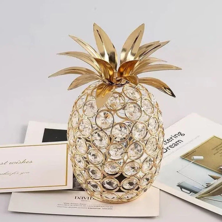 Ornamentos Frutas Decorativas Douradas Cristal, Frutas Decorativas Douradas Cristal, Maçã Cristal, Frutas Minimalistas Cristal Pêra, Frutas Decorativas Douradas Cristal, Frutas Cravejadas de Cristais Pêra Maçã Abacaxi, Estatuetas de Frutas Decorativas Douradas Cristal, Estatueta Decorativa Frutas de Cristal Brilhante 3D, Esculturas Decorativas Frutas de Cristal Brilhante 3D, Esculturas de Frutas Decorativas Douradas Cristal, Enfeites Decorativos Frutas de Cristal Brilhante 3D, Abacaxi Cristal – Lojas Bratta