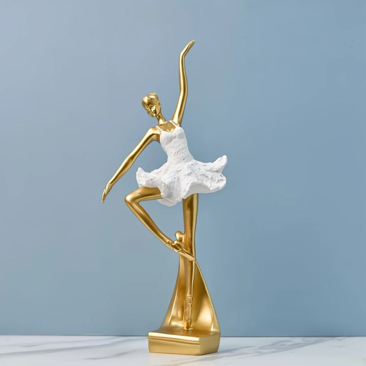 Escultura de resina europeia - Estatueta de dançarina de balé dourada para decoração elegante de sala de estar , Presente para entusiastas da dança, Estátua Dançarina de Balé Dourada, Estatueta Dançarina de Balé Dourada, Escultura Dançarina de Balé Dourada, escultura, Enfeite Bailarina de Balé Dourada, Enfeite Bailarina de Balé, decoração, Dançarina de Balé, Dançarina de Ballet, Boablaze Dançarina Dourada, Boablaze Dançarina de Balé Dourada, balé, Bailarina Decorativa em Resina-Lojas Bratta