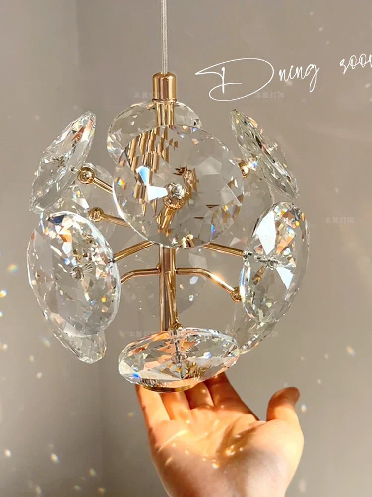 Moderno K9 Cristal Puro Cabeceira Pequena Luz Lustre Luxo Lâmpada de Parede de Cristal Corredor Lâmpada de Teto Bar Decoração Lâmpadas Nobres, luxo, iluminação, cristal, lustre, cabeceira, Luminária de Teto Cristal Moderna, Lustre de Cristal Luxo, Lustre Pendente de Luxo, Luminária Cristal Touch, Lâmpada de Mesa de Cristal, Luminária Cristal Light Luminária De Cristal De Luxo, Luminária De Mesa Em Cristal, Luminária De Cristal Artesanal, Luminária Elegante Com Cristais, Luminária Premium -Lojas Bratta