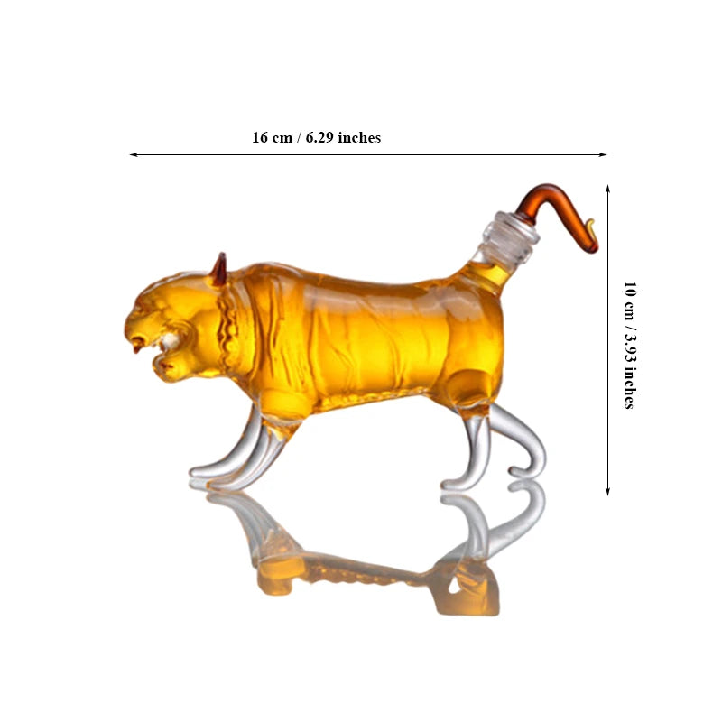 Decantador de Uísque, Decantador em Vidro, Decantador Criativo, Decoração para Bar, Presente Sofisticado, Uísque com Estilo, Design Animal, Vidro Borossilicato, Presente Masculino, Presente para Colecionadores, Bar com Estilo, Decoração Criativa, Decantador em Forma de Animal, Decoração com Vidro, Presente de Luxo, Presente Criativo, Estilo Exclusivo, Acessório para Uísque, Arte em Vidro, Brinde Diferenciado, Item de Bar, Peça Decorativa, Lojas Bratta