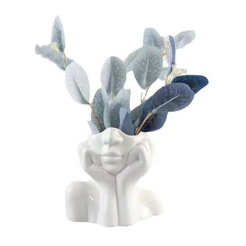 Vaso Escultura Feminina, Vaso Decorativo, Vaso de Resina, Vaso Artístico, Escultura Feminina, Vaso Moderno, Vaso de Design, Decoração Sofisticada, Vaso para Sala, Vaso para Escritório, Vaso para Jardim, Obra de Arte em Vaso, Decoração Contemporânea, Peça Decorativa Feminina, Arte para Casa, Vaso Elegante, Vaso para Plantas, Vaso de Rosto Feminino, Vaso Abstrato, Decoração para Ambientes Modernos, Vaso para Varanda, Escultura Decorativa Feminina, Decoração de Luxo, Vaso Criativo, Vaso Estilizado-Loja Bratta