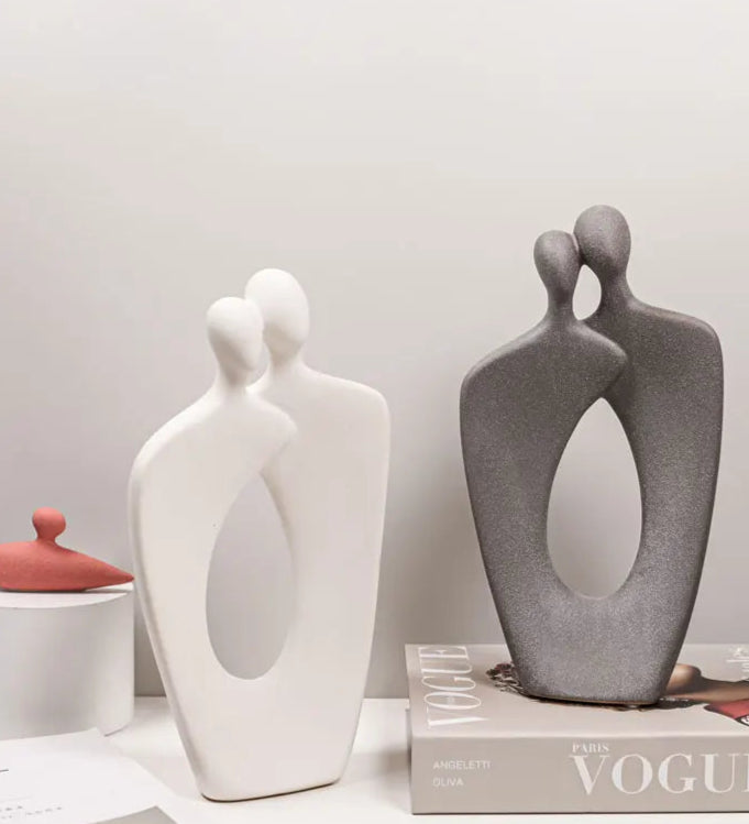Esculturas De Amor De Estilo Simples Nórdico Cerâmica Casal Estátuas Doce Abraço Figuras, Presente Para Casamento, Aniversário, Estátua Nórdica Casal Abraço, Estátua Casal Abraçado em Cerâmica, Estatueta Nórdica Casal Abraço, Estatueta Casal Abraçado em Cerâmica, Esculturas, Escultura Nórdica Casal Abraço, Escultura Casal Abraçado em Cerâmica-Lojas Bratta