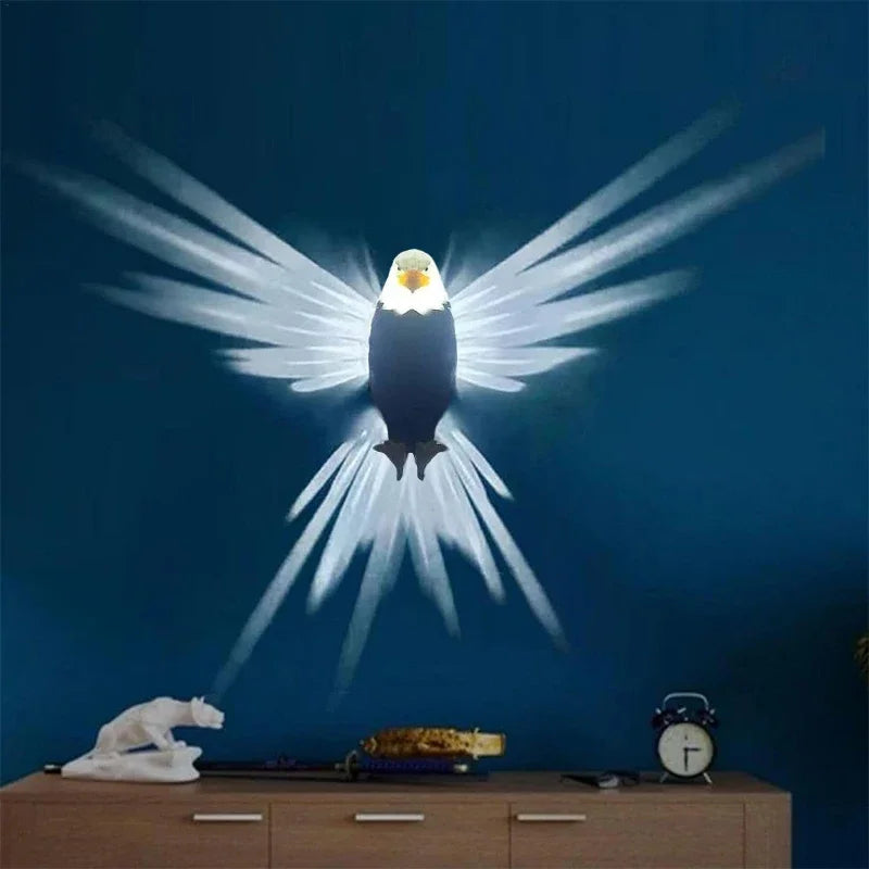 Aplique De Parede 3D, Luz Projetora De Parede, Aplique Com Formato De Águia, Aplique Decorativo 3D, Aplique De Parede Com Luz, Iluminação Artística De Parede, Aplique De Parede Com Silhueta, Luz Decorativa Para Quarto, Aplique Criativo Com Animal, Iluminação Com Design Sofisticado, Luz 3D Com Efeito Visual, Aplique De Parede Estiloso, Aplique De Parede Bratta, Aplique Decorativo Moderno, Aplique De Parede Com Atmosfera Acolhedora, Luz Decorativa De Águia Para Sala – Lojas Bratta.