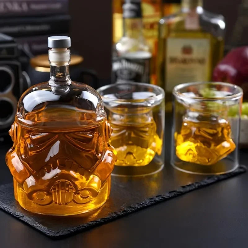 Conjunto Para Uísque, Conjunto Com Decantador, Decantador Com Copos, Presente Para Homem, Presente Sofisticado, Kit Para Bar, Conjunto Elegante, Decantador De Vidro, Copos De Vidro, Conjunto Para Vinho, Conjunto Para Vodka, Conjunto Para Licor, Decoração Para Bar, Estilo Moderno, Vidro De Qualidade, Presente Criativo, Presente De Luxo, Decantador Bratta, Copo Para Uísque, Kit Barware, Conjunto Bratta, Lojas Bratta