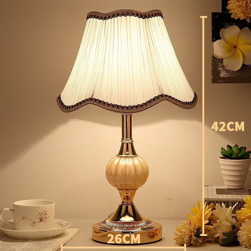  Luminária de Mesa de Vidro Luxo , Abajur Retrô, Luminária de Mesa Vintage Retrô, Luminária de Mesa Retrô, Luz de LED de Mesa Retrô, Lumínária de Mesa Minimalista Retrô, Candeeiro de Mesa Retrô, Abajur Retrô de Chão, Abajur LED Touch Nódigo, Luminária de Mesa em Espiral, Luminária Solar de Parede Hexagonal, Letreiro de Néon, Lâmpada Vintage de Mesa, Luminária de Parede Animal, Aplique de Parede 3D Águia, Abajur de Mesa Nórdico em Pedra, Luminária de Cristal Luxo, Abajur Retrô Sensor de Toque-Lojas Bratta