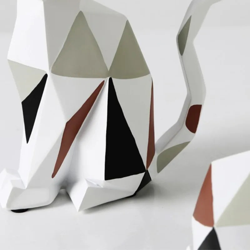 Escultura Geométrica, Escultura de Resina, Escultura Abstrata, Gato Geométrico, Coelho Geométrico, Escultura Gato e Coelho, Decoração Moderna, Decoração Minimalista, Arte Moderna, Estátua Decorativa, Obra de Arte em Resina, Design Contemporâneo, Decoração Nórdica, Escultura Animal Abstrata, Ornamento de Resina, Presente Sofisticado, Presente Criativo, Decoração para Escritório, Decoração de Sala, Decoração de Interiores, Estilo Escandinavo, Arte Abstrata, Decoração Estilosa, Escultura - Lojas Bratta