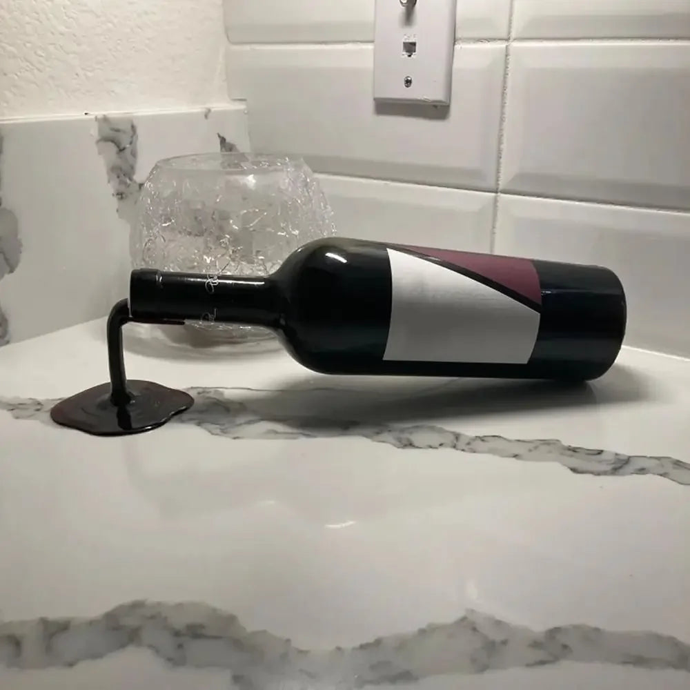Suporte de Garrafa de Vinho Criativo e Divertido, com Design Único e Moderno em ABS. Uma maneira original e estilosa de exibir sua garrafa de vinho favorita com charme e personalidade, Suporte de Garrafa Criativo, Decoração Com Estilo Para Sala ou Bar, Acessório Para Vinho, Peça de Design Para Espaços Sofisticados-Bratta