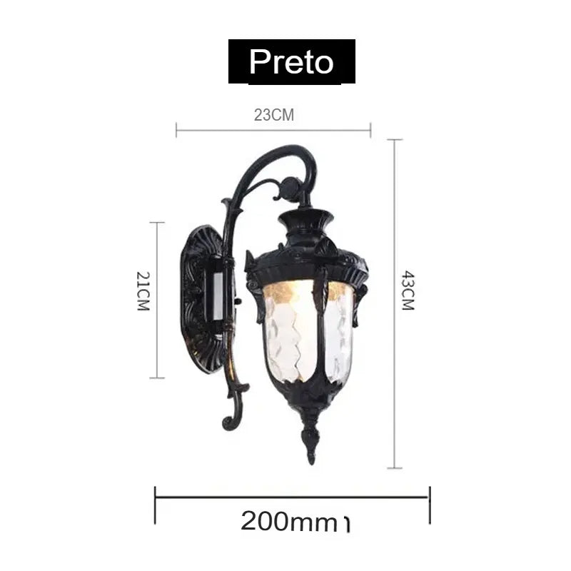 Luminária de Parede Resistente à Água, Luminária para Jardim, Luminária para Varanda, Luminária para Quintal, Luminária Clássica de Parede, Iluminação para Área Externa, Luminária Estilo Retrô Externa, Luminária Decorativa para Jardim, Luminária Externa com Estilo, Luminária de Parede para Ambientes Externos, Luminária Bratta de Parede, Luminária Luxuosa para Varanda, Iluminação Sofisticada para Quintal, Luminária Vintage Externa, Luminária para Decoração Clássica ao Ar Livre, Arandela— Lojas Bratta