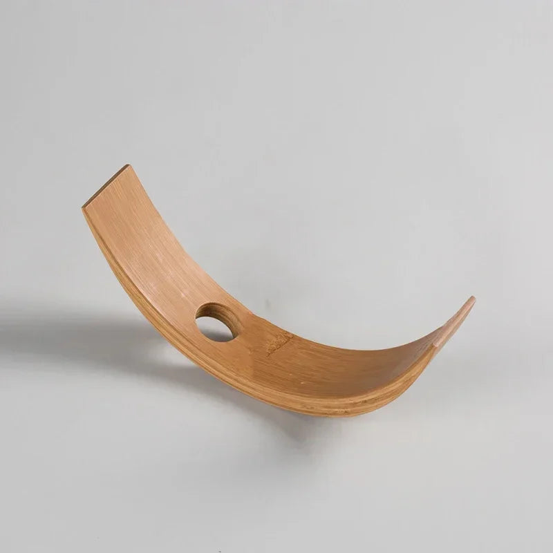 Barra moderna de madeira balanceada para garrafas de vinho Rack de exibição de clube de vinícola, Porta-Garrafas Em Bambu, Suporte Para Vinho Em Madeira, Expositor De Garrafas, Porta Vinho Sustentável, Acessório Decorativo, Porta-Garrafas Moderno, Decoração Com Bambu E Madeira, Suporte Ecológico Para Vinhos, Presente Para Amante De Vinho, Acessório Para Adega, Porta-Garrafas Minimalista, Suporte De Mesa Para Vinho, Design Elegante E Natural, Decoração Sofisticada, Lojas Bratta