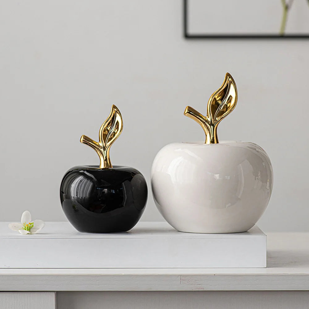 Presente Elegante, Ornamento de Maçã em Cerâmica Preto e Branco, Maçãs Decorativa Cerâmica, Maçã-Cerâmica, Maçã Decorativa em Cerâmica, Maçãs Estátua em Cerâmica, Maçã Enfeite Ornamento Decorativo em Cerâmica, Maçã Enfeite Ornamento Decorativo, Figura de Maçã em Cerâmica, Estátua de Maçã Abstrata, Escultura-Decorativa, Escultura de Maçã em Cerâmica Preta e Branca, Enfeites de Maçã em Cerâmica Preto e Branco, Decoração-Moderna, Arte-Para-Casa-Lojas Bratta
