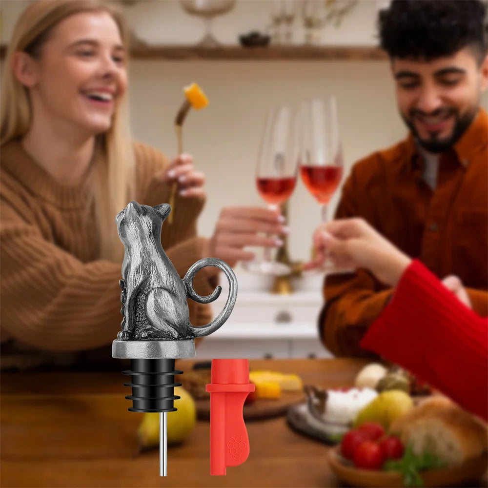 Dispenser de Vinho, Pourer de Vinho, Rolha Criativa, Dispenser em Forma de Gato, Acessório para Vinho, Dispenser de Metal, Gato Decorativo, Presente Sofisticado, Presente Criativo, Estilo para Jantares, Rolha com Design, Brinde com Charme, Decoração de Mesa, Item Funcional e Bonito, Dispenser 2-em-1, Utensílio para Bar, Presente Inusitado, Charme no Vinho, Produto Moderno, Estilo Bratta, Lojas Bratta