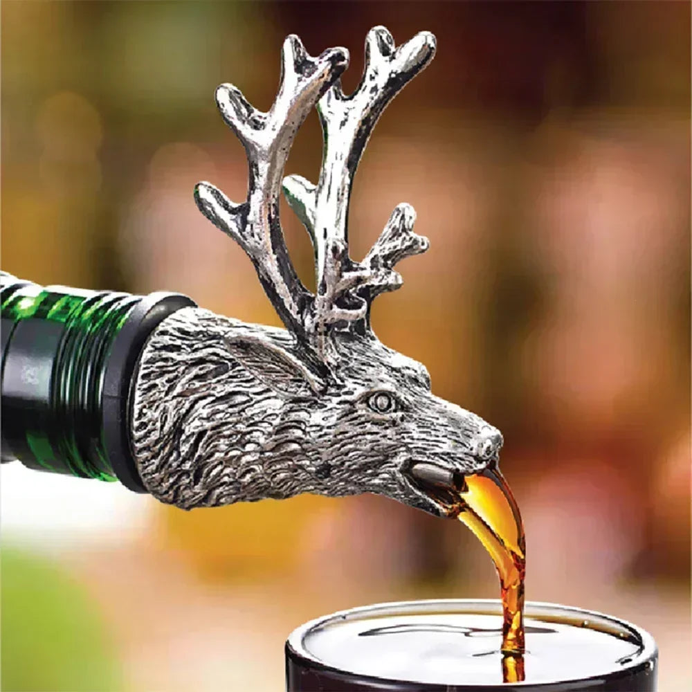 Dispensador de Vinho, Design de Veado, Decoração de Vinho, Acessório de Bar, Aço Inoxidável, Rolha de Vinho, Preservador de Vinho, Selo Hermético, Cabeça de Veado, Vinho Fresco, Vinho Premium, Acessório Criativo, Presentes para Amantes de Vinho, Bar de Vinho, Decoração Criativa, Dispensador Criativo, Acessórios para Casa, Decoração Elegante, Veado de Metal, Lojas Bratta.