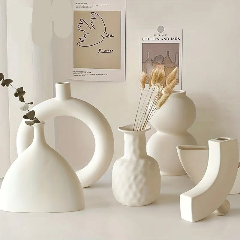 Vaso Circular de Cerâmica Nórdico, Rosquinhas Vazadas, Vaso de Flores, Decoração de Sala de Estar, Acessórios de Decoração de Mesa Modera, presente,Decoração de Escritório, Decoração Moderna, Acessórios para Casa, Vaso de Flores, Vaso de Cerâmica, Modelo de Tema, Vaso Redondo, Vaso Nórdico Circular Oco, Vaso Largo, Vaso de Cerâmica Minimalista Moderno, Vaso de Cerâmica Minimalista, Vaso Curvo, Vaso Circular em Cerâmica, Vaso Arco, Vaso Alto, Jarro de Cerâmica Minimalista Moderno - Lojas Bratta
