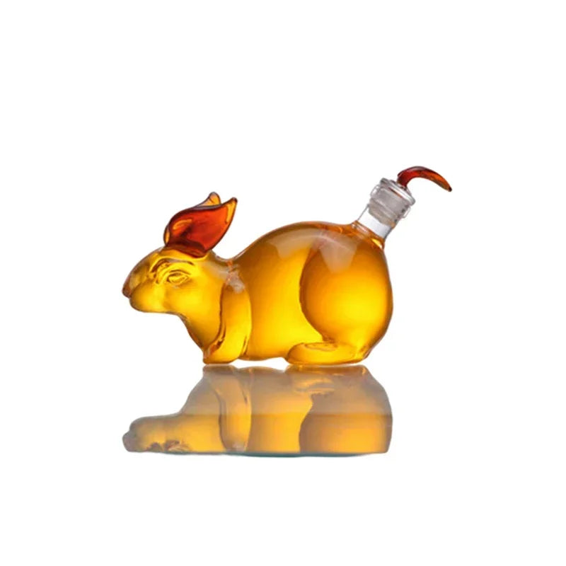 Decantador de Uísque, Decantador em Vidro, Decantador Criativo, Decoração para Bar, Presente Sofisticado, Uísque com Estilo, Design Animal, Vidro Borossilicato, Presente Masculino, Presente para Colecionadores, Bar com Estilo, Decoração Criativa, Decantador em Forma de Animal, Decoração com Vidro, Presente de Luxo, Presente Criativo, Estilo Exclusivo, Acessório para Uísque, Arte em Vidro, Brinde Diferenciado, Item de Bar, Peça Decorativa, Lojas Bratta