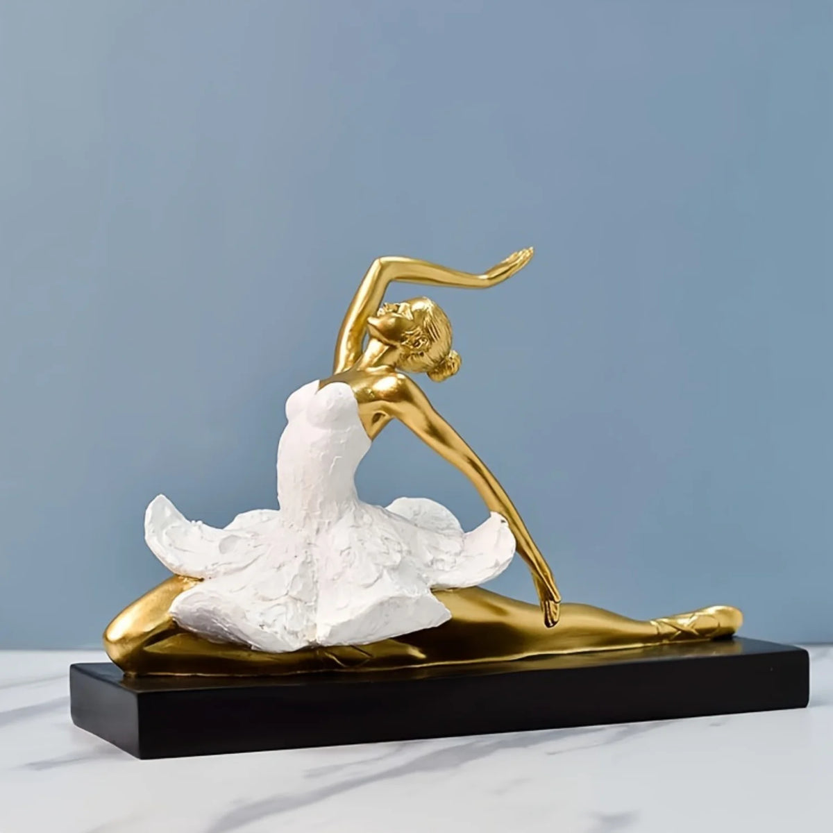 Escultura de resina europeia - Estatueta de dançarina de balé dourada para decoração elegante de sala de estar , Presente para entusiastas da dança, Estátua Dançarina de Balé Dourada, Estatueta Dançarina de Balé Dourada, Escultura Dançarina de Balé Dourada, escultura, Enfeite Bailarina de Balé Dourada, Enfeite Bailarina de Balé, decoração, Dançarina de Balé, Dançarina de Ballet, Boablaze Dançarina Dourada, Boablaze Dançarina de Balé Dourada, balé, Bailarina Decorativa em Resina-Lojas Bratta